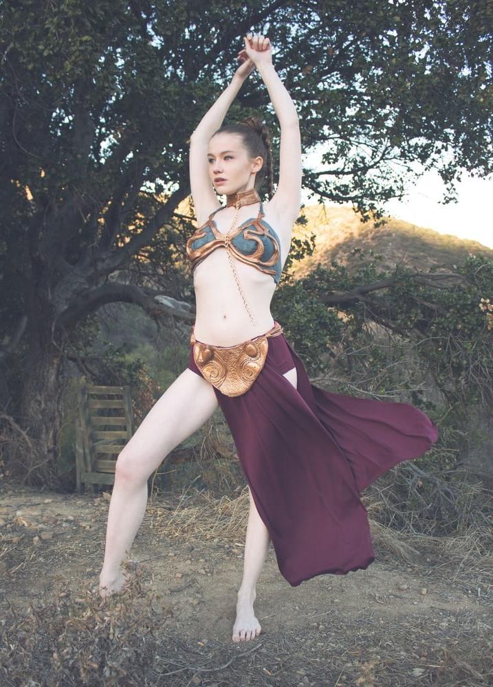 25P Emily - Sexy Slave Leia