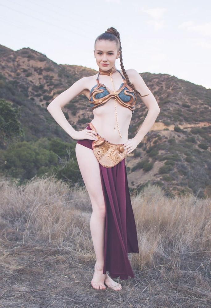25P Emily - Sexy Slave Leia