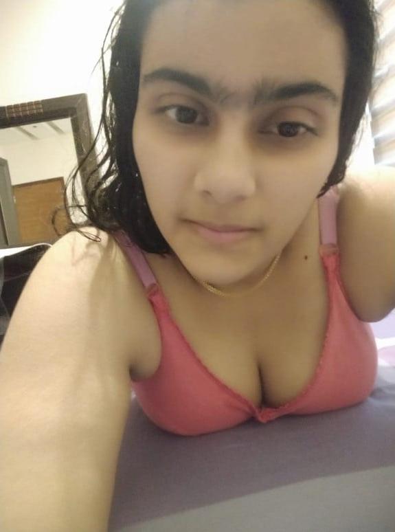 20P Areej Jamil From Faislabad Huge Milks