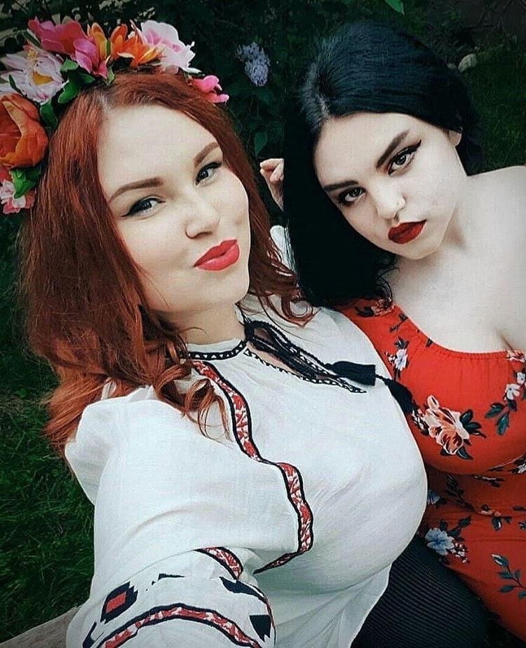 25P Tits ..... Huge Russian Juggs 1.0