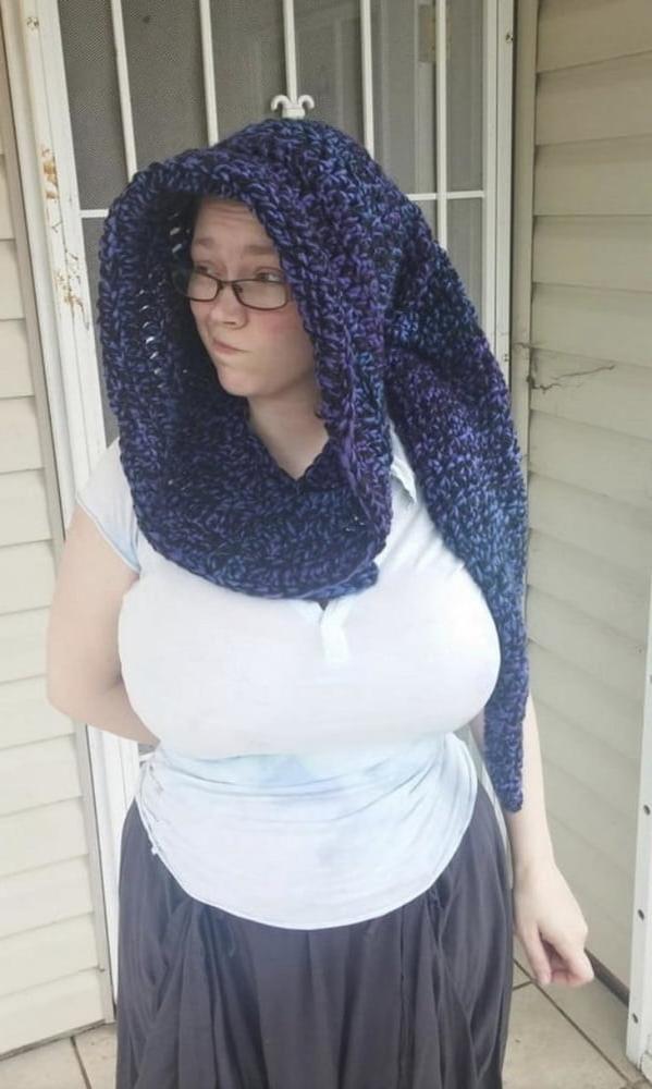 25P Huge boobs (not naked)