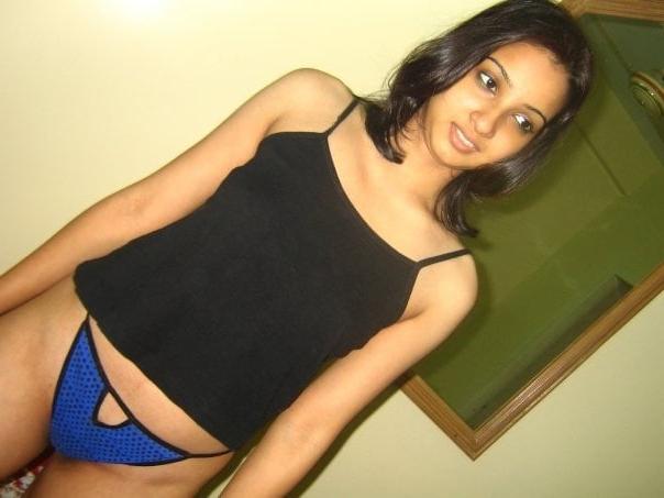 25P Nisha Slim Sexy Girl