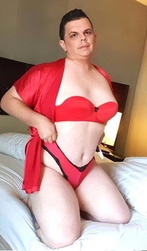 25P Chubbylingerie sissy faggot exposed