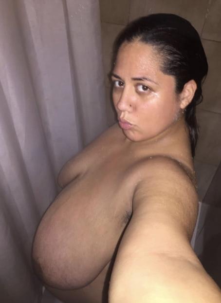 8P Damn your tits HUGE