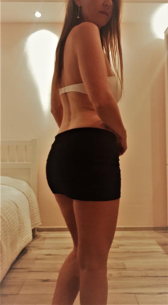 19P Black Bodycon Skirt