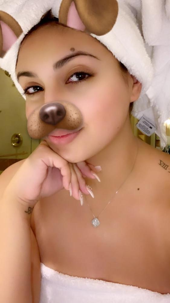 25P Huge Boobs Latina Diana