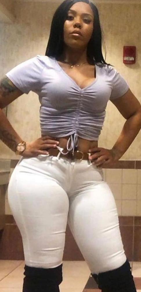 18P Sper sexy slim thick pear S.greyy