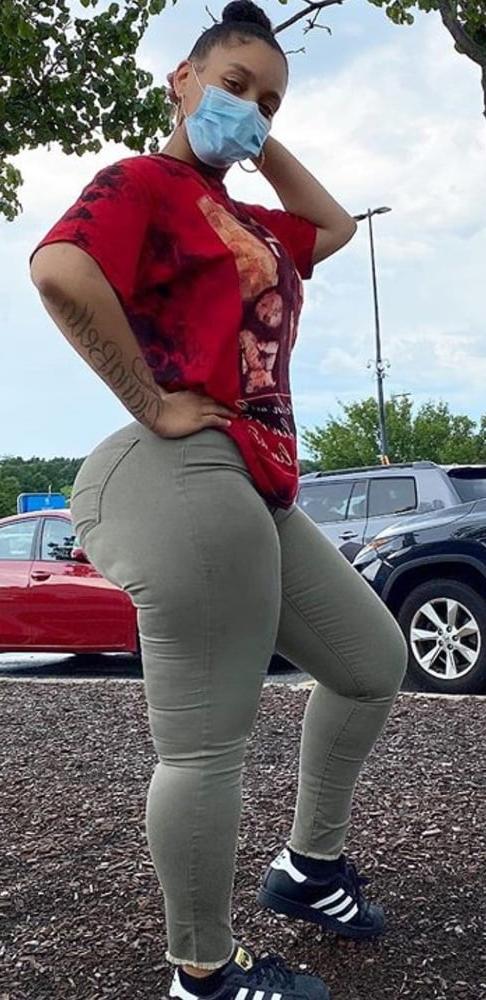 18P Sper sexy slim thick pear S.greyy