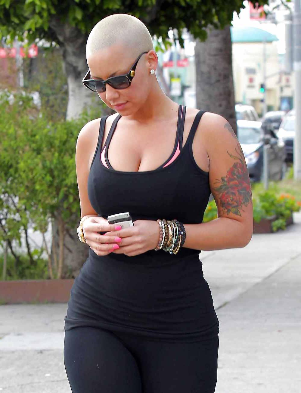 25P Best of Amber Rose - Big Booty Bitch