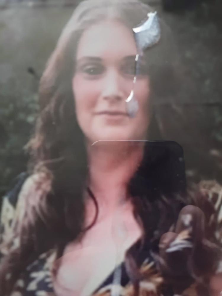 11P Tribute to 3inchpetere mum &amp; sister