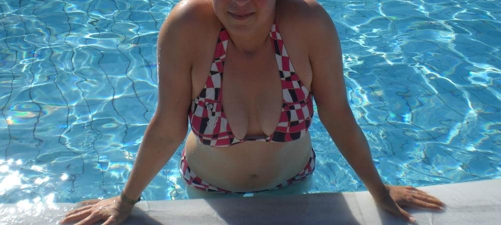 11P Wife, Sister, Sister in law and Niece in Bikini