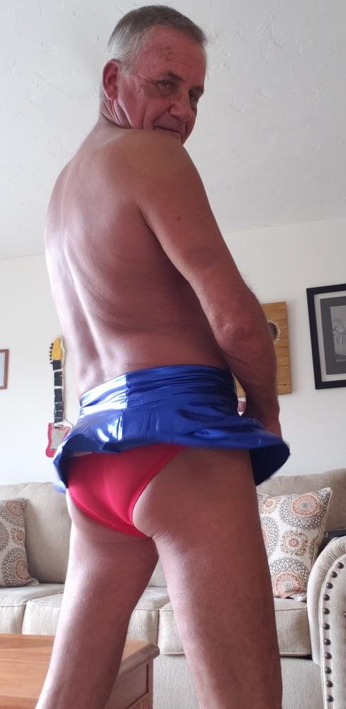 14P Sissy Papa