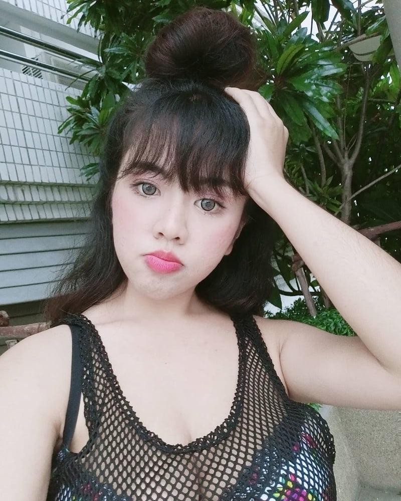 25P Little asian body HUGE JUGGS
