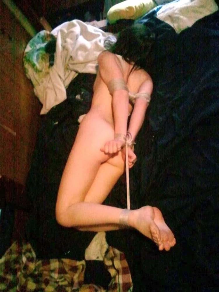 25P Famous webslut and slave Brandi DeGatte