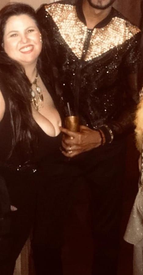25P Huge tits BBW (clothed)