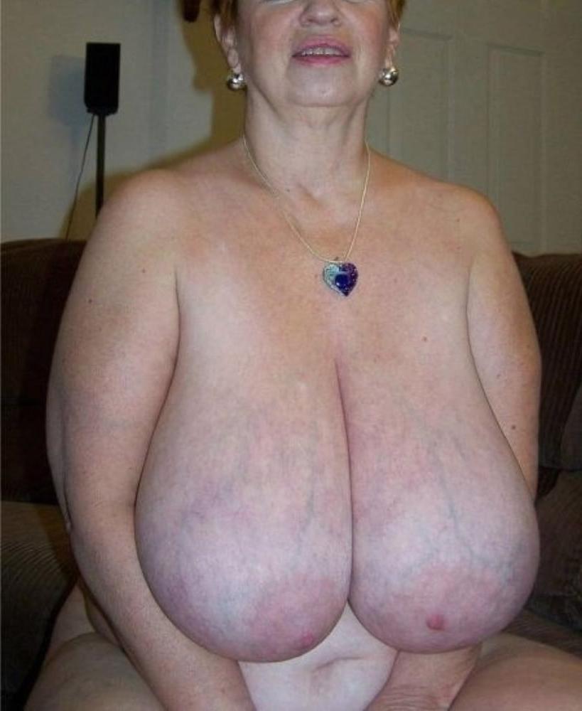 25P Mature bbw huge boobs XL slapper for hungry snacking