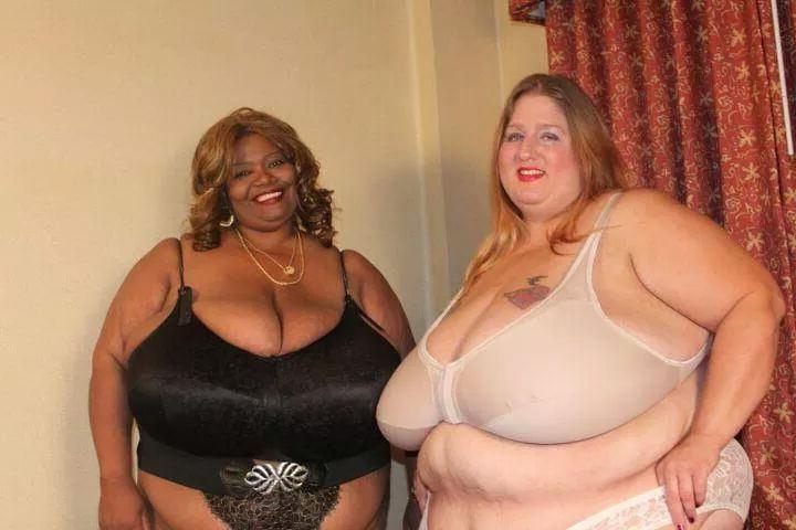 25P Mature bbw huge boobs XL slapper for hungry snacking