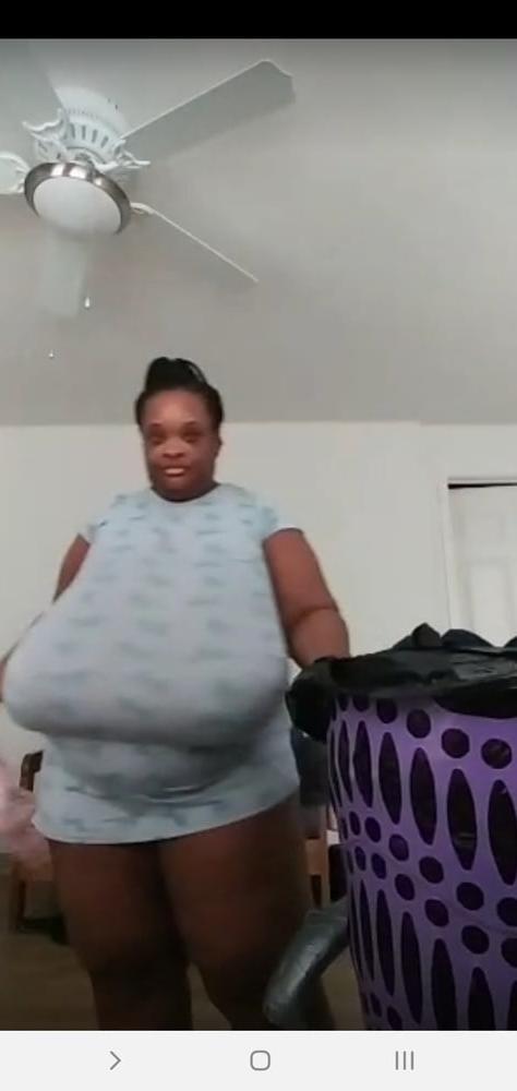 25P Huge Tits Huge Ass2