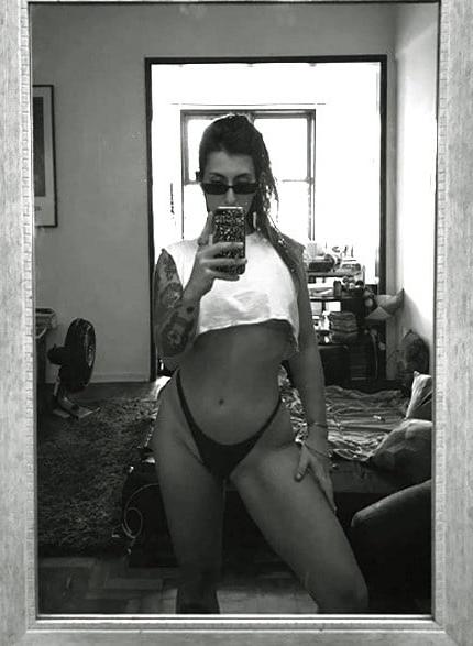 12P Sexy Friend