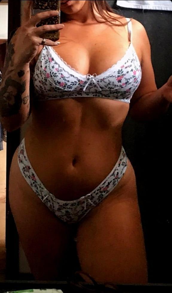 12P Sexy Friend