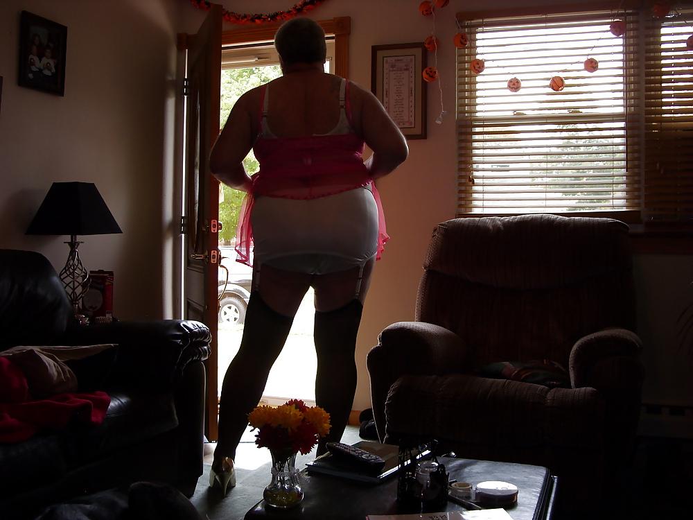 7P Cock sucking sissy 