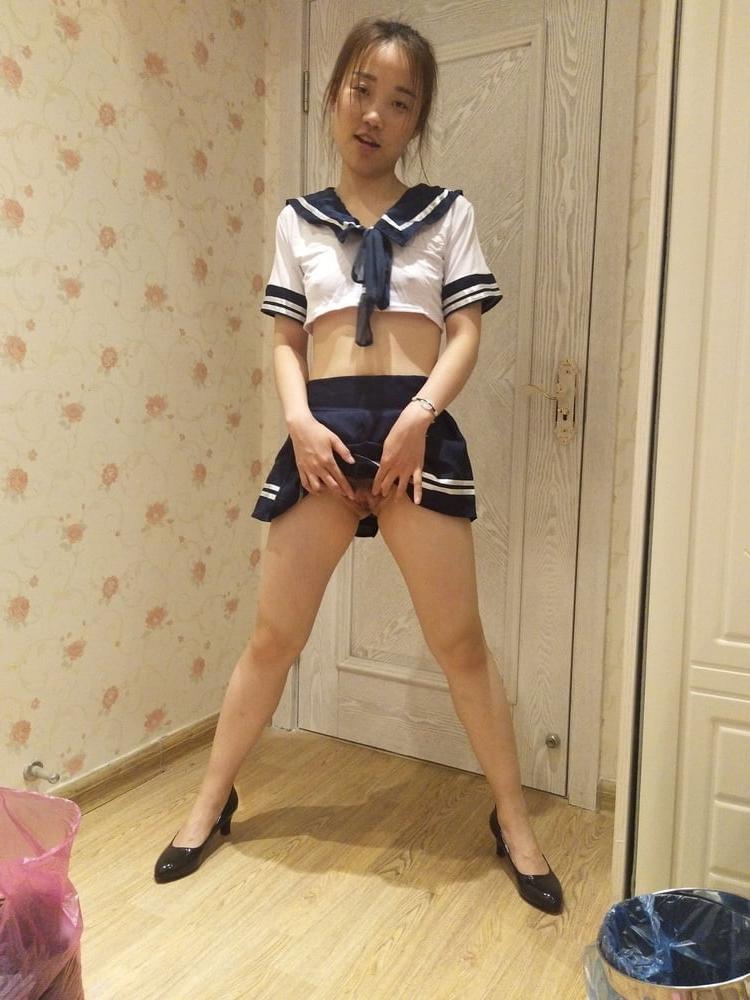 16P Husband's friend teach YuanYuan do homework