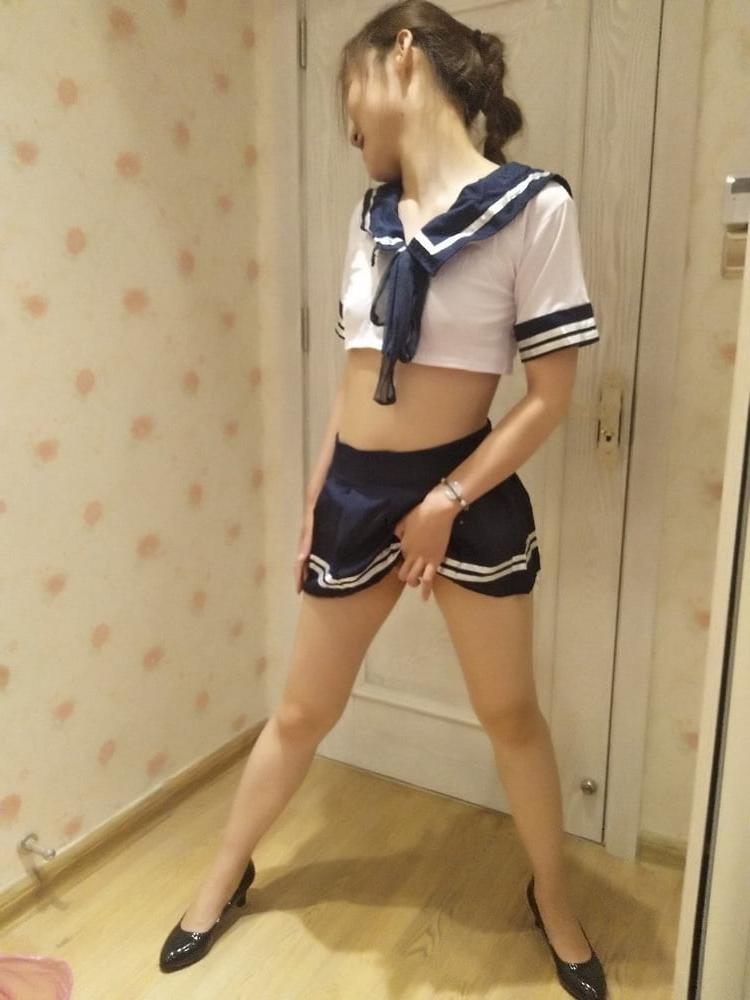 16P Husband's friend teach YuanYuan do homework