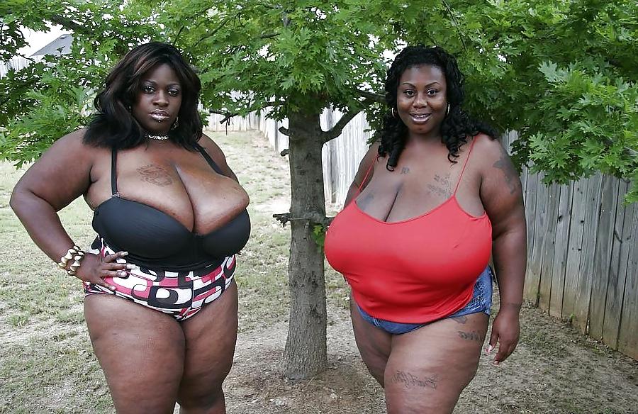 25P Simone Fox and a friend