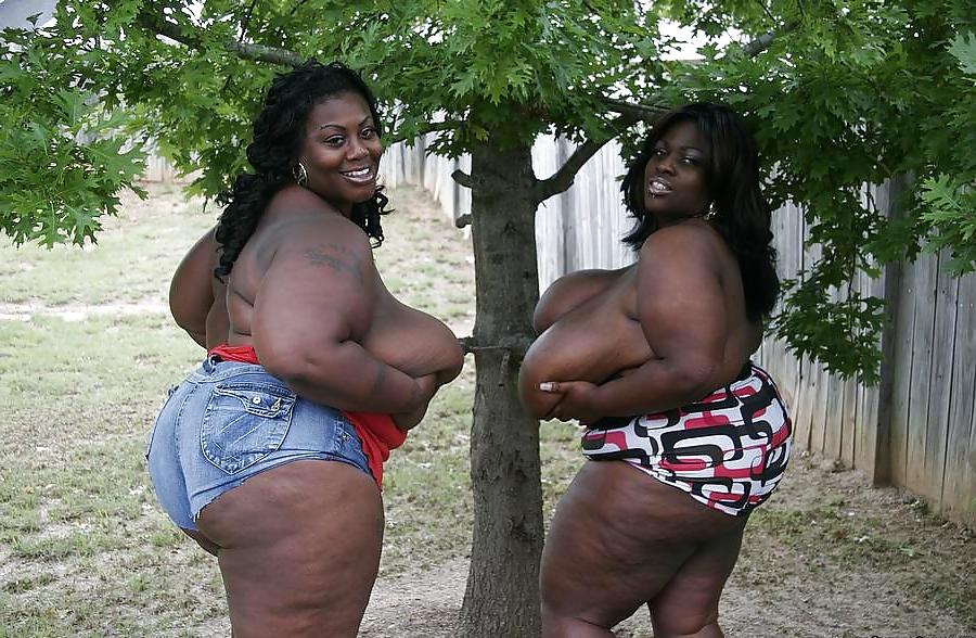 25P Simone Fox and a friend