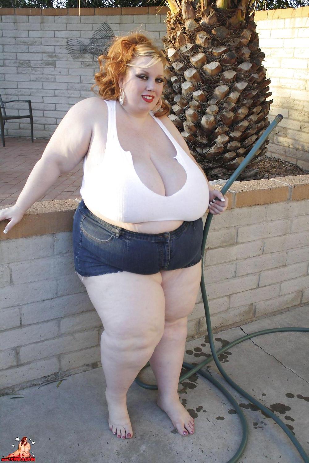 25P Huge Tits #2