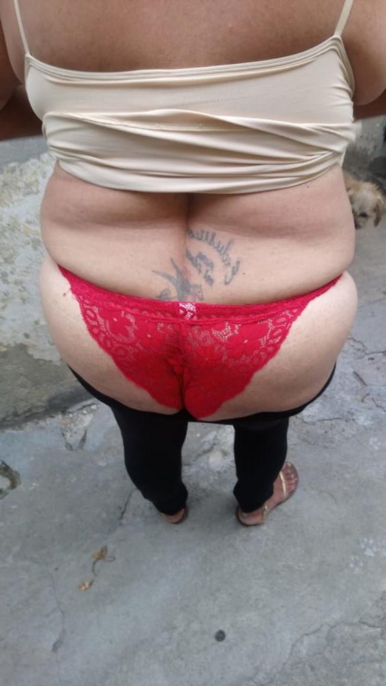 25P Mrs Manoela 70 yo is a granny of one of my friend