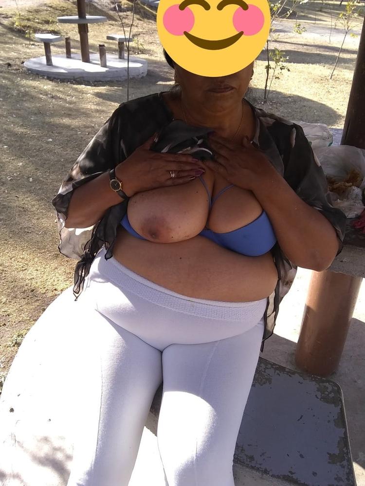25P Mrs Manoela 70 yo is a granny of one of my friend