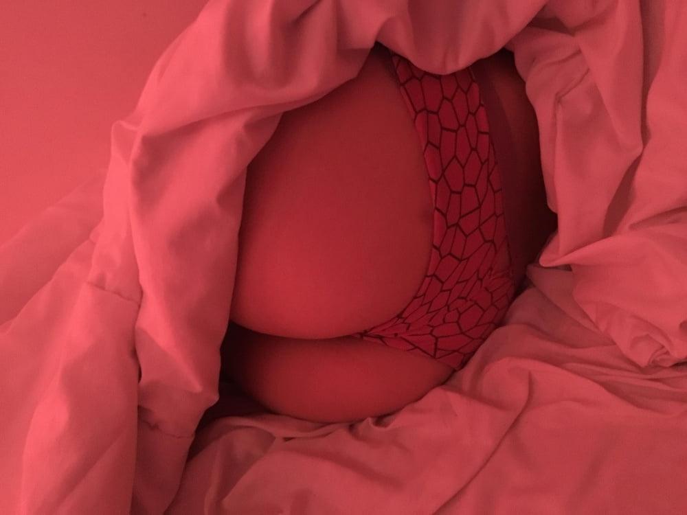 13P Ma sister  quand elle dort