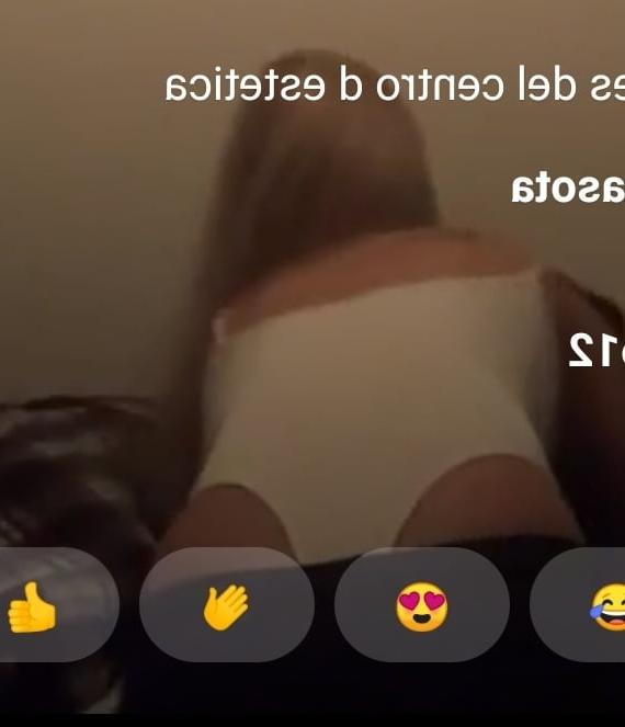 25P Real friend big tits (46) - massive cleavage downblouse
