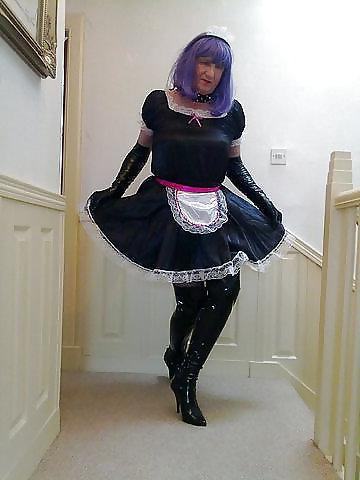 7P Sissy Slut Linzi