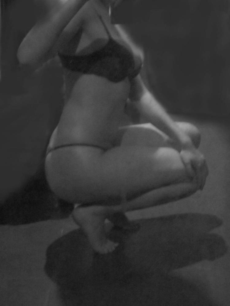 25P My friend Carolina de Colombia 22 years old