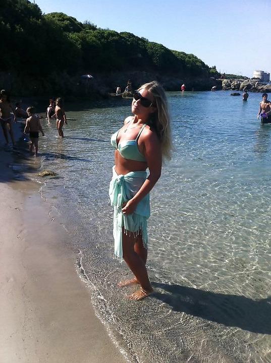25P Sexy teen and her oldest sister