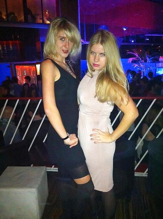 25P Sexy teen and her oldest sister