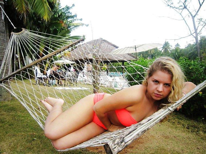 25P Sexy teen and her oldest sister