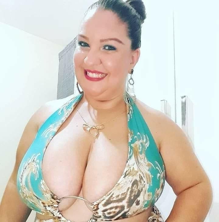 23P My friend eats her ass and cums in the face