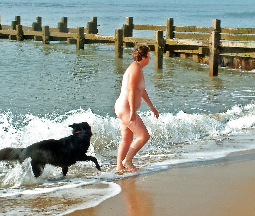 25P The Best of Naked Welsh Wife Elaine